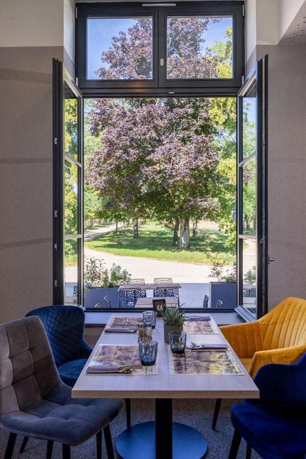 Hotel Au Chateau Villers-les-Nancy Екстер'єр фото